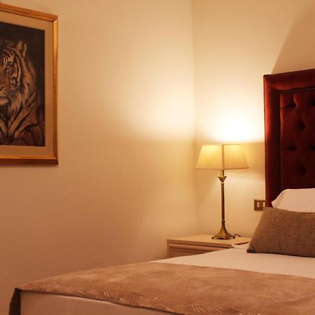Villamara Luxury Rooms 斯培西亚 外观 照片