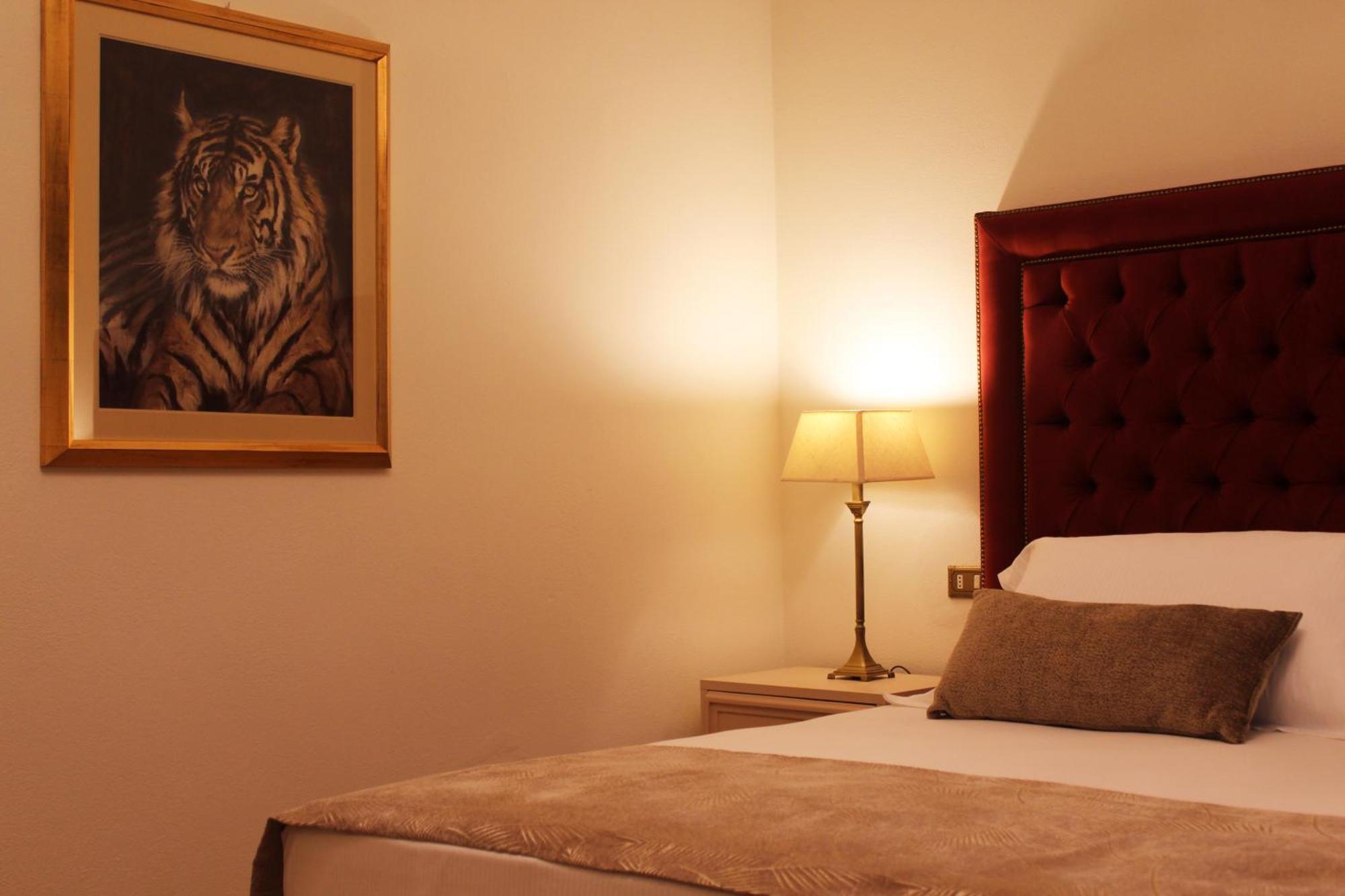 Villamara Luxury Rooms 斯培西亚 外观 照片