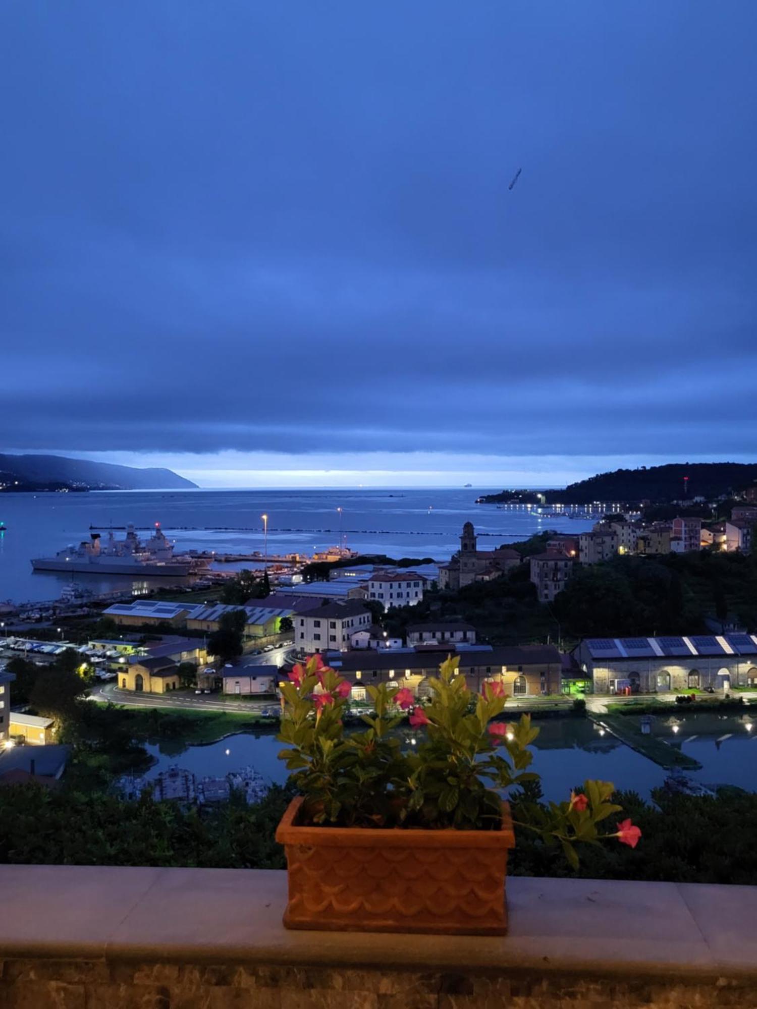 Villamara Luxury Rooms 斯培西亚 外观 照片